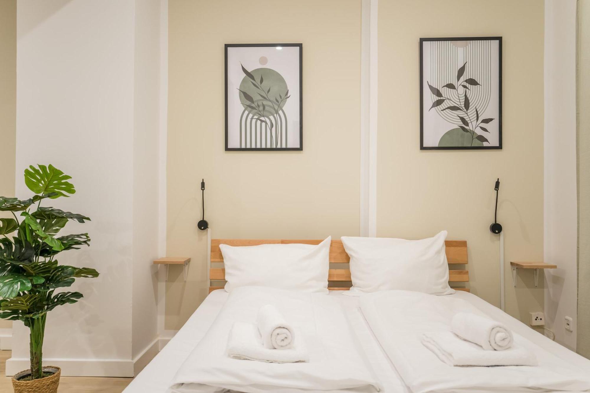 Spacious Family Apartment With 2 Bedrooms Берлин Экстерьер фото