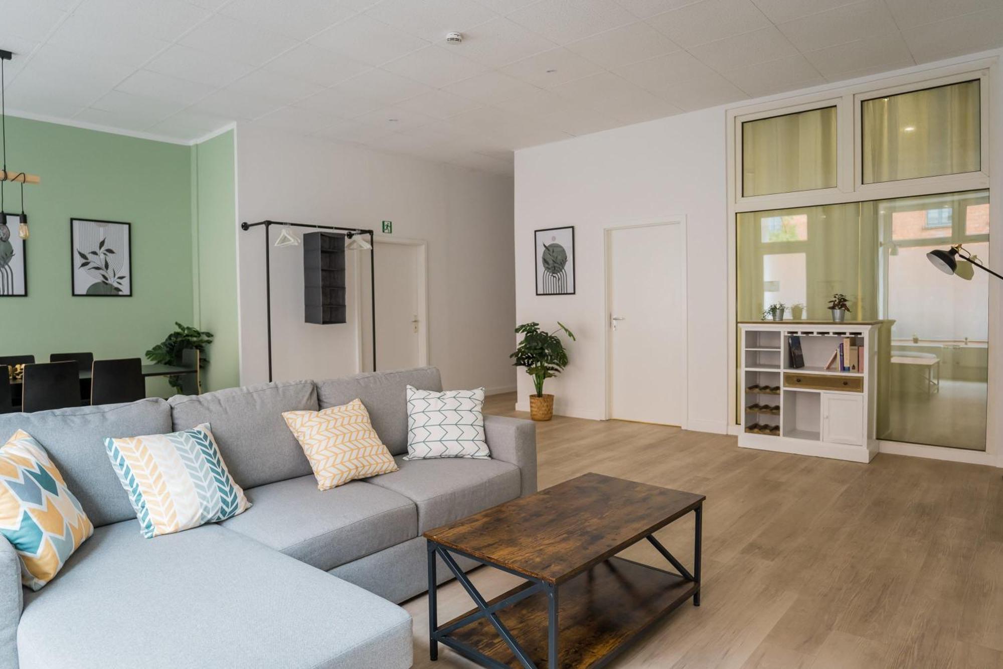 Spacious Family Apartment With 2 Bedrooms Берлин Экстерьер фото